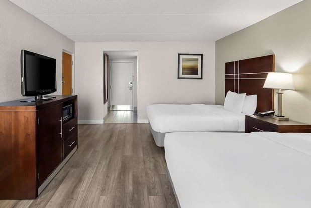 Images Best Western Luxbury Inn Fort Wayne