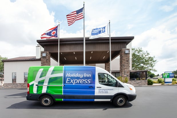 Images Holiday Inn Express Cleveland Airport - Brook Park by IHG