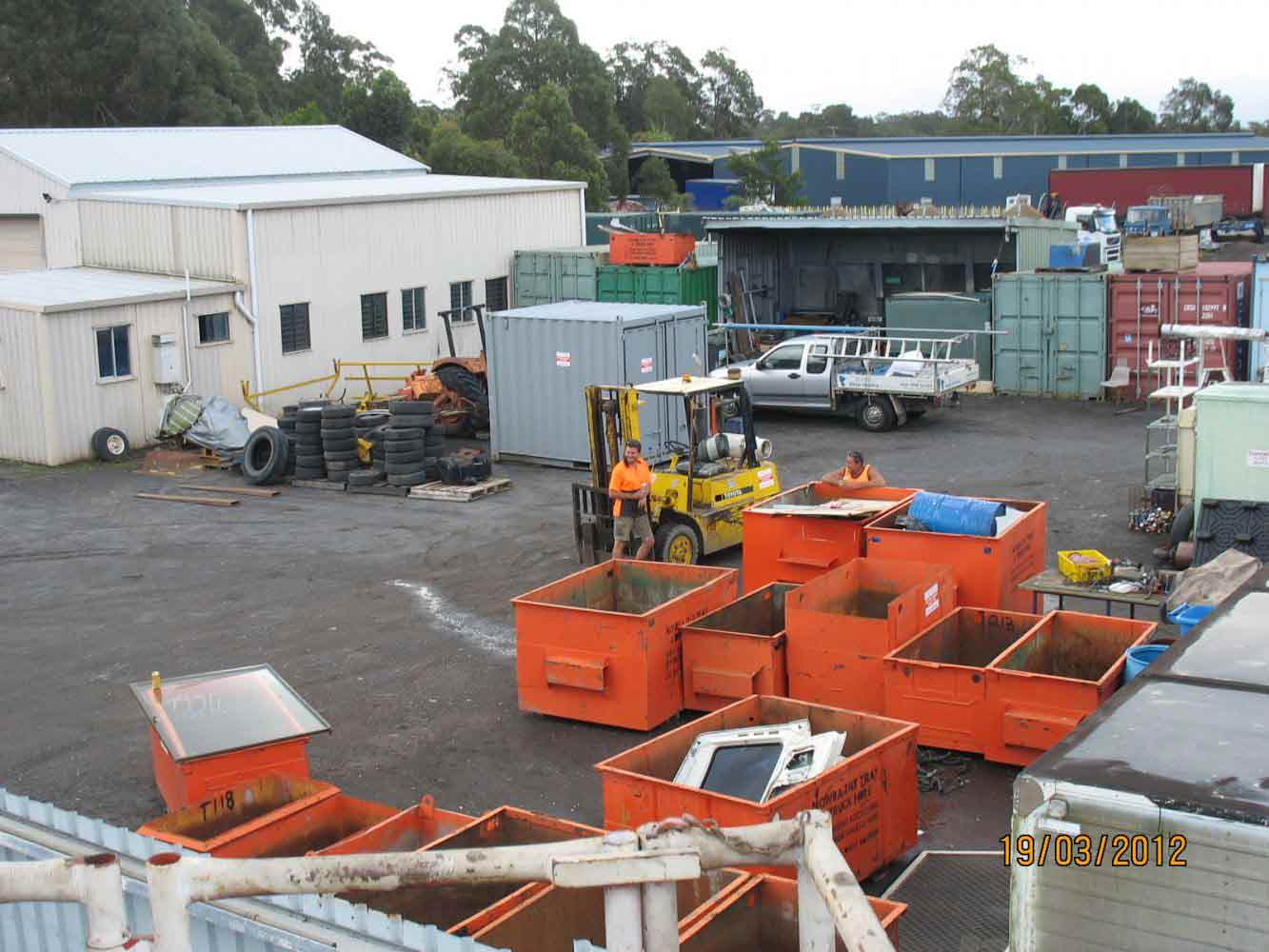 Images Nowra Tilt Tray & Crane Truck Hire