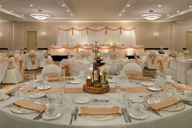 Images Embassy Suites by Hilton Milwaukee Brookfield