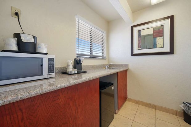 Images Best Western Plus Executive Inn & Suites