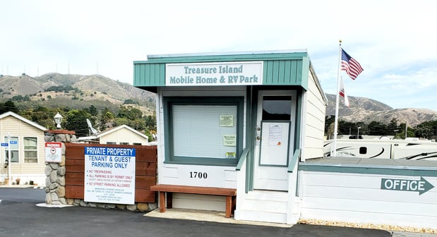 Images Treasure Island Mobile Home & RV Park