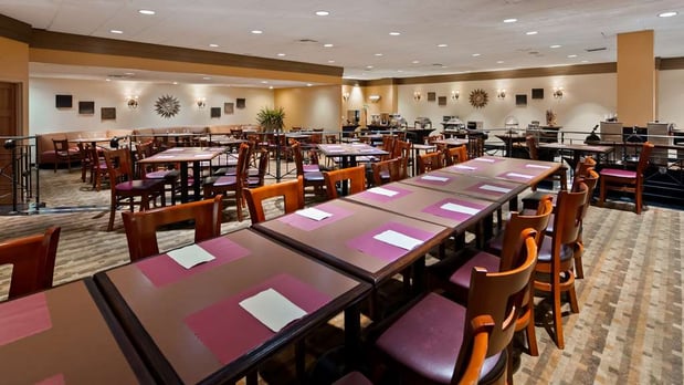Images Best Western Plus Hotel & Conference Center