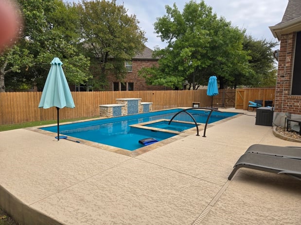 Images Blue Bottom Pools - Austin
