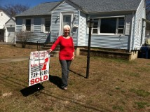 Images Real Estate One, Ltd - Linda Traversie