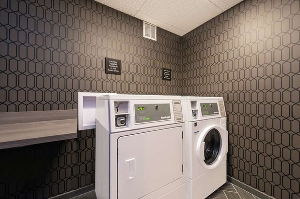 Images Hampton Inn & Suites Winston-Salem Downtown