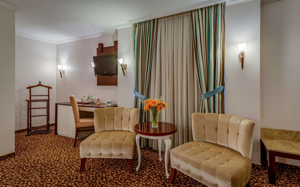 Images Best Western Plus Khan Hotel