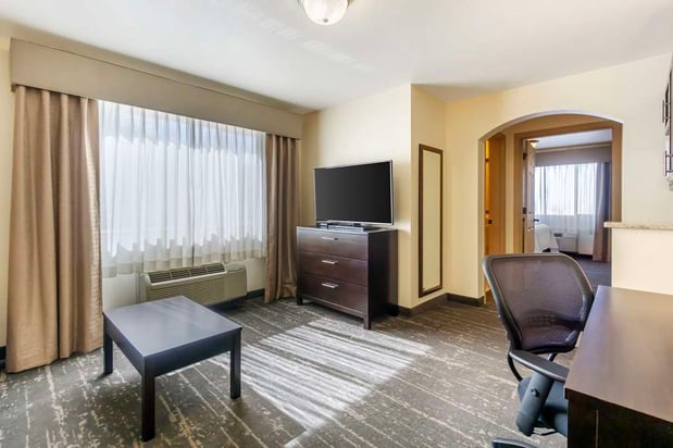 Images Best Western Plus Edmonds Harbor Inn