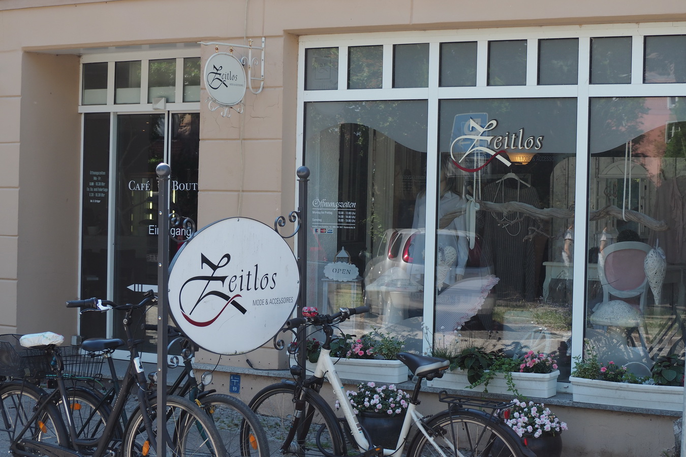 Zeitlos Mode & Accessoires Inh. Liane Kremkow, Neutorstraße 34 in Neubrandenburg