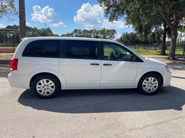 Images Carl's Van Rentals