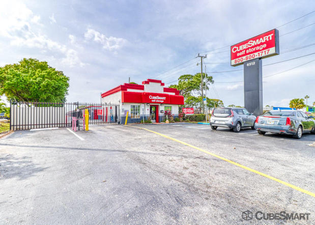 Images CubeSmart Self Storage