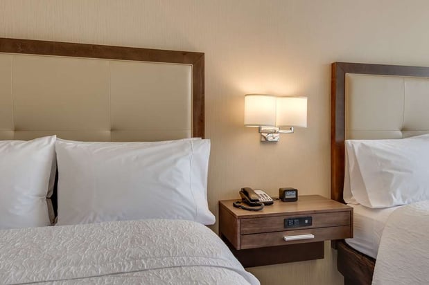 Images Hampton Inn and Suites Los Angeles - Glendale
