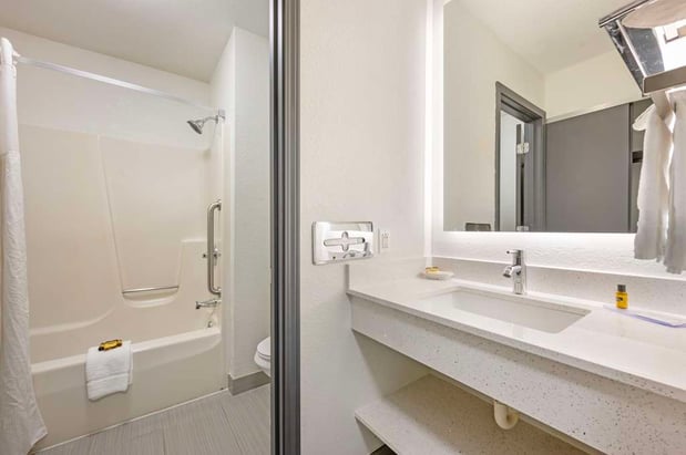 Images Best Western Plus Anderson