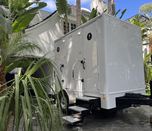 Images Patriot Portable Restrooms
