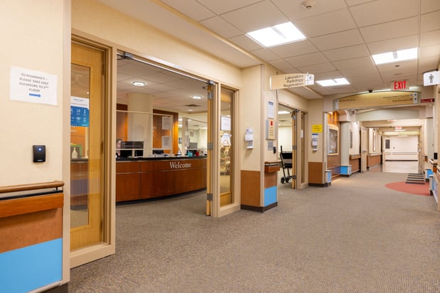 Images Allina Health Laboratory – Abbott Northwestern Hospital (Minneapolis)
