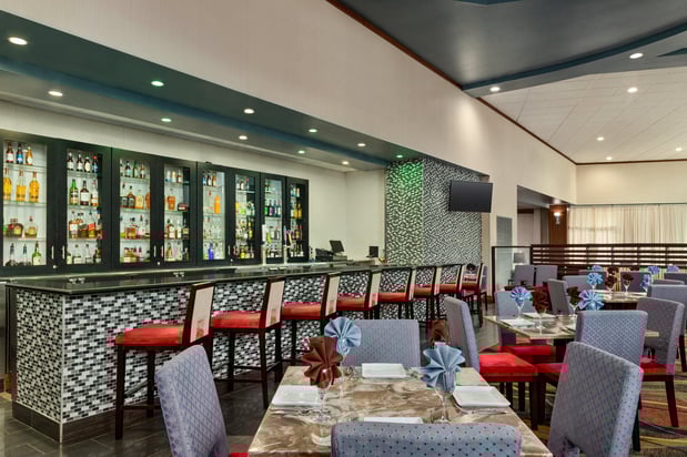 Images Holiday Inn Louisville East - Hurstbourne by IHG