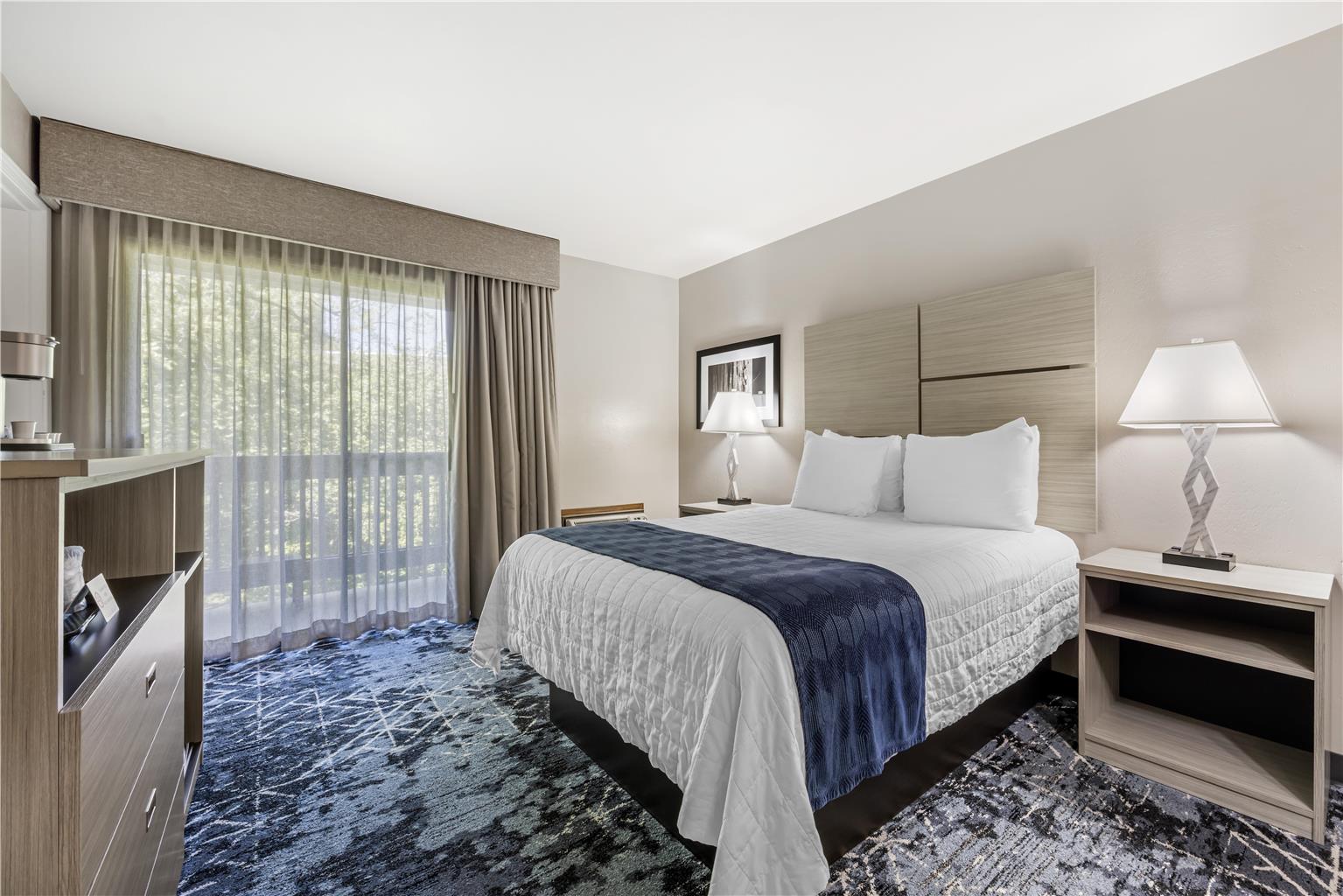 3 Queen Suite