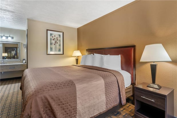 Images SureStay by Best Western Summersville
