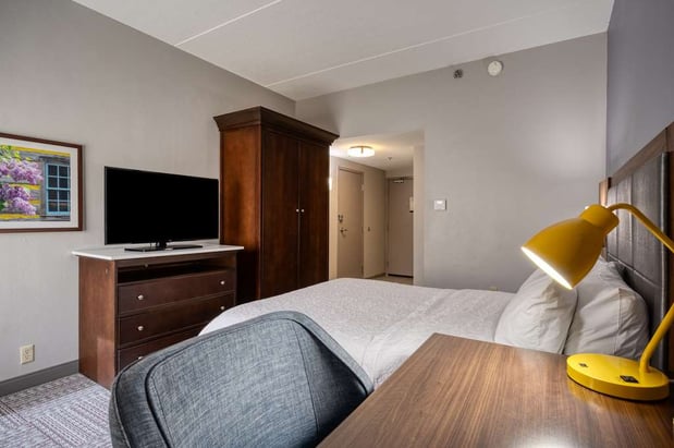 Images Hampton Inn Janesville