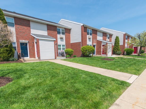 Images Mayflower Crossing Apartments