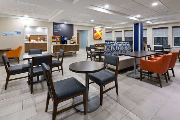 Images Holiday Inn Express & Suites Freeport - Brunswick Area by IHG
