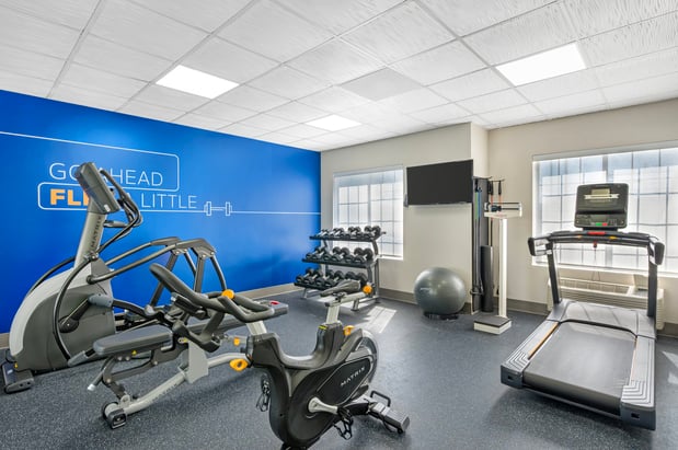 Images Holiday Inn Express & Suites Indianapolis - East by IHG