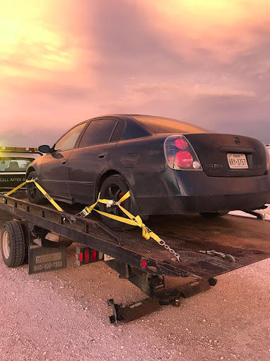 Rey's Service Center's fleet of reliable tow trucks is at your service when your vehicle needs to be moved due to breakdowns or accidents. Our experienced tow truck operators are dedicated to providing efficient and damage-free towing solutions for your peace of mind.
