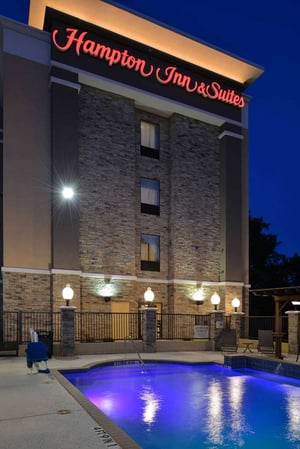 Images Hampton Inn & Suites Dallas Market Center