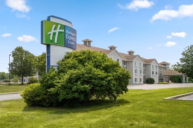 Images Holiday Inn Express & Suites New Buffalo, MI by IHG