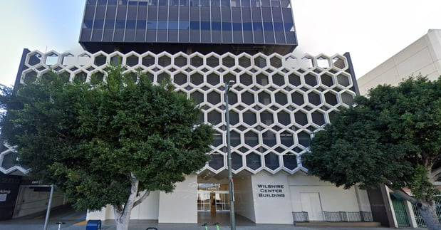 Images Wilshire Smile Studio - Los Angeles Dentist, Cosmetic and Emergency Dentistry