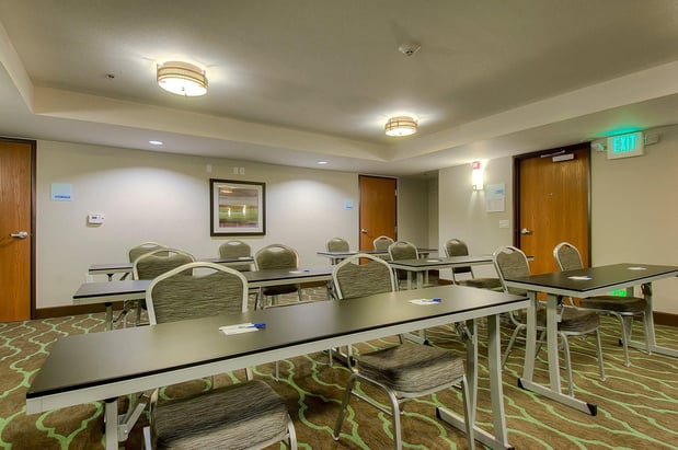 Images Holiday Inn Express & Suites Carlsbad Beach by IHG