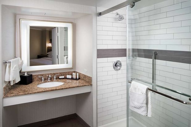 Images Embassy Suites by Hilton Tysons Corner