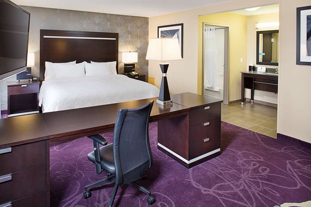 Images Hampton Inn & Suites Lansing West