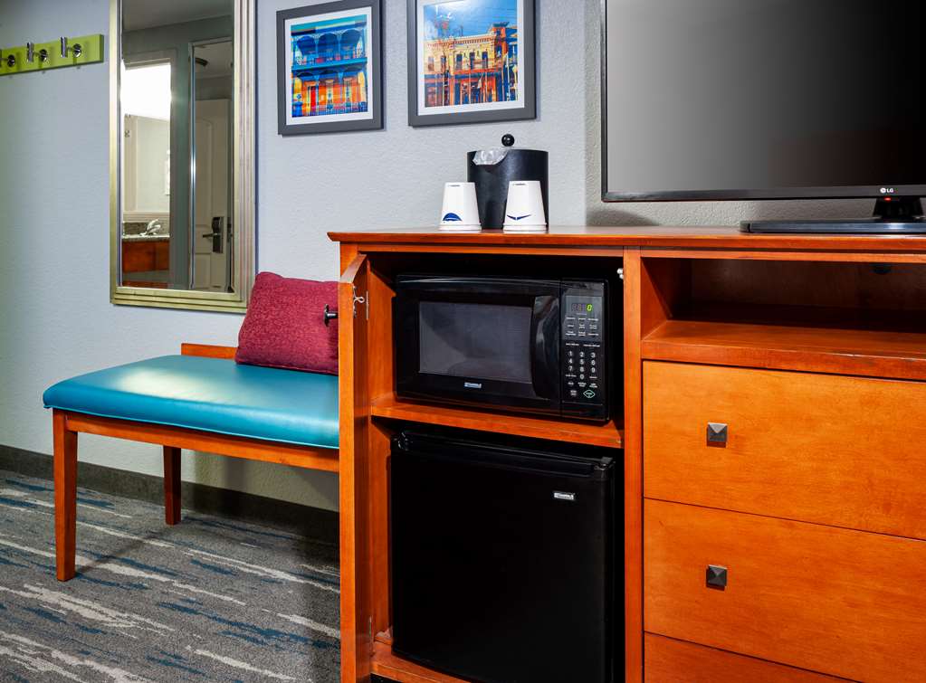 Guest room