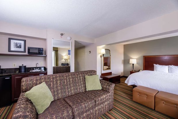Images Hampton Inn Winston-Salem Hanes Mall
