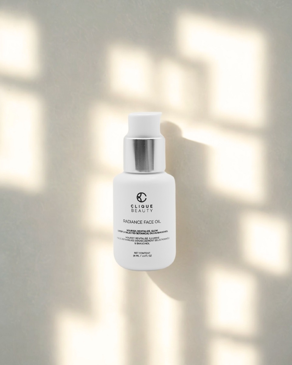 Clique Boutique - Holiday Manor Image