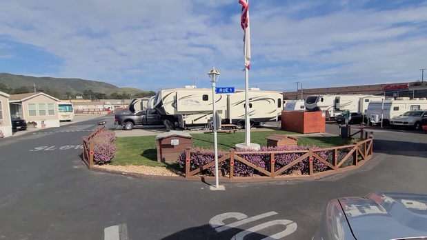 Images Treasure Island Mobile Home & RV Park