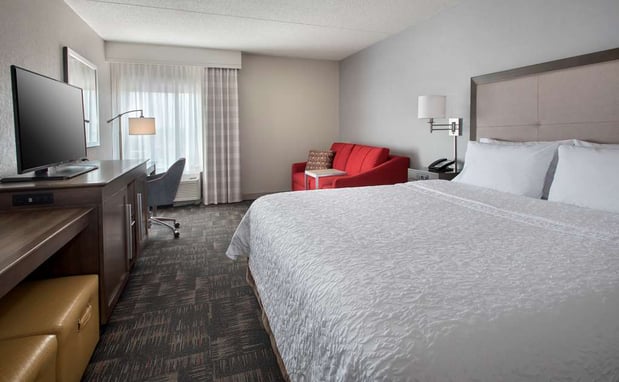 Images Hampton Inn Boston-Logan Airport