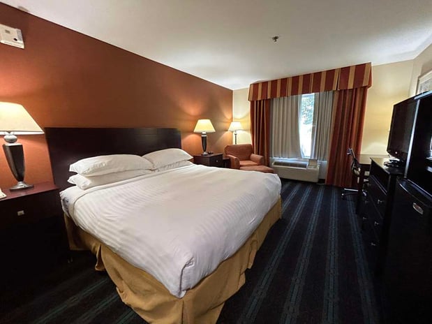 Images Express Inn Leesville Ft Johnson, SureStay Collection by Best Western