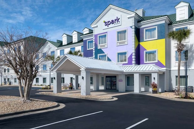 Images Spark by Hilton Destin