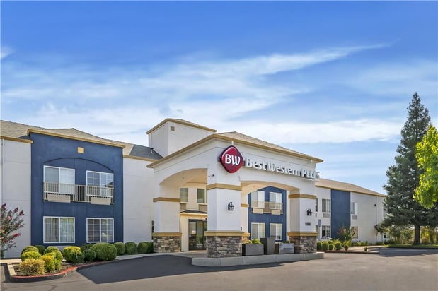 Images Best Western Plus Twin View Inn & Suites