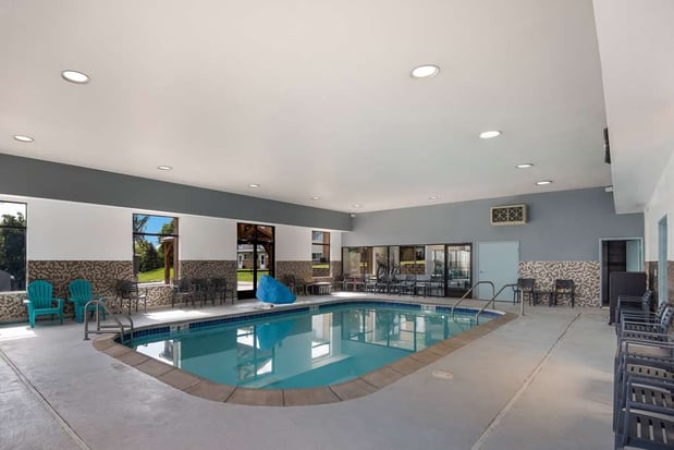 Images SureStay Plus by Best Western Coralville Iowa City