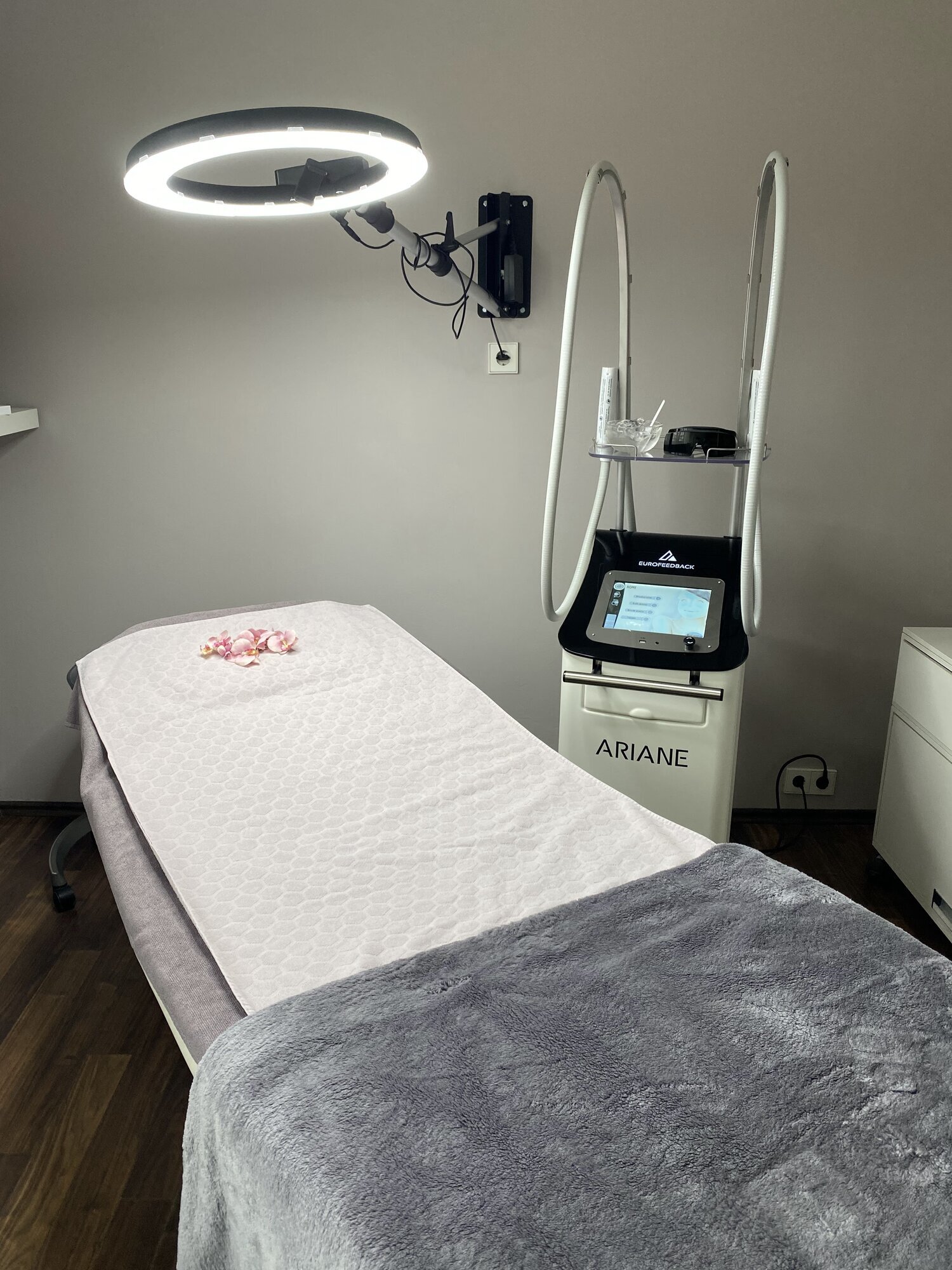 Schönbar - Susanne Maierhofer, Peter-Auzinger-Straße 9 in München