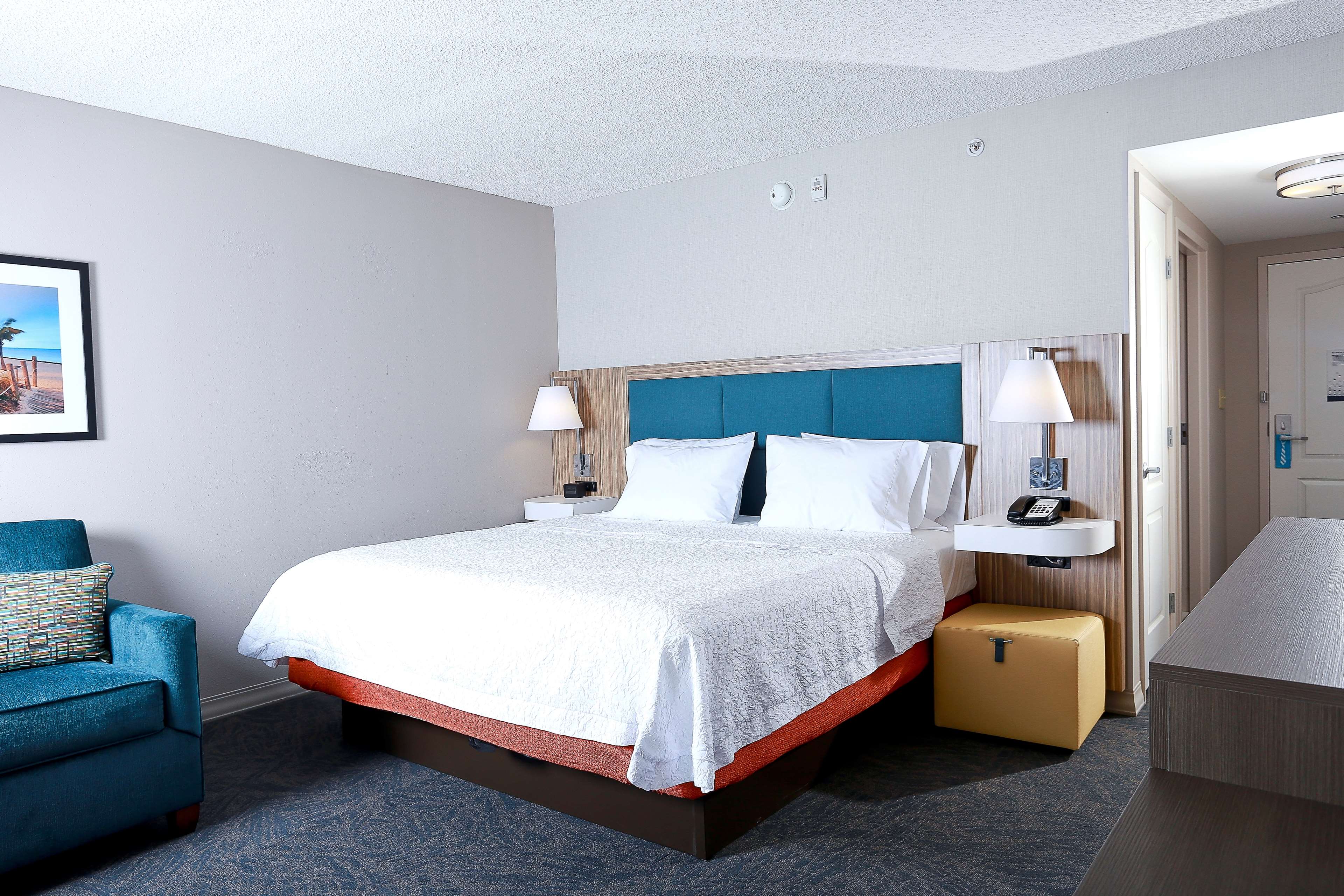 Guest room