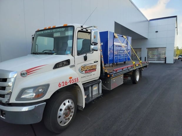 Images Supreme Towing & Recovery