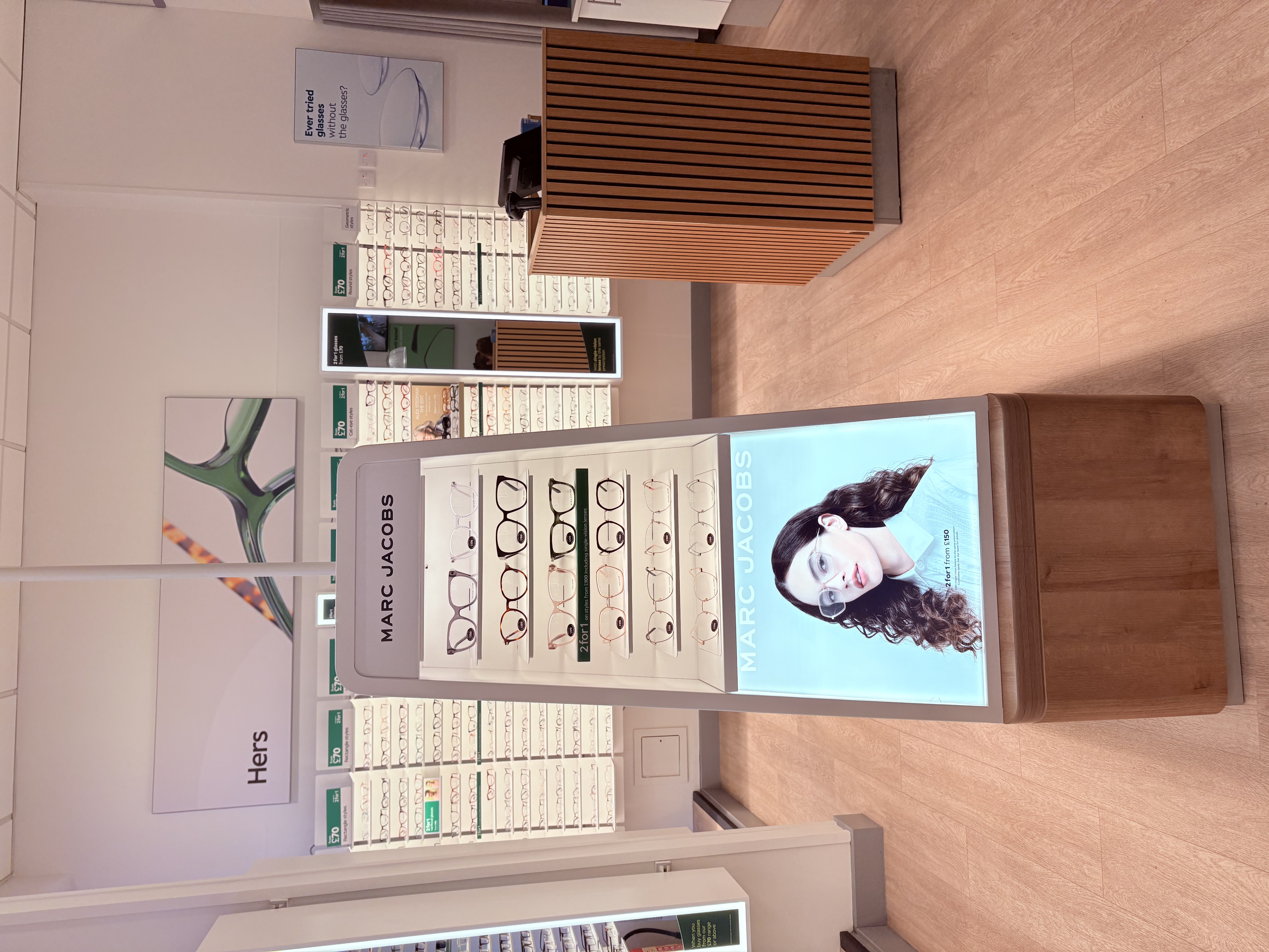 Images Specsavers Opticians and Audiologists - Byres Road