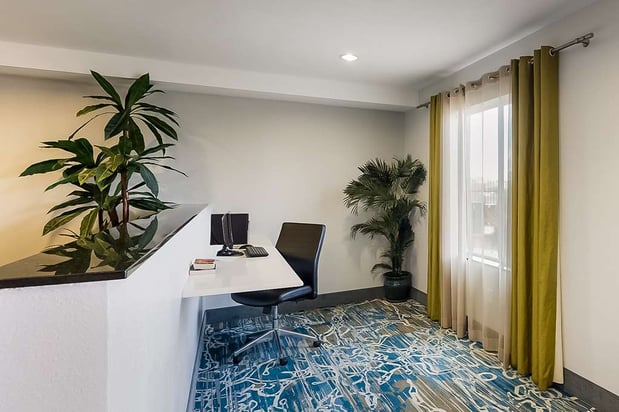 Images Best Western Douglas Inn & Suites