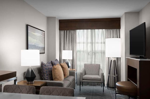 Images Embassy Suites by Hilton Atlanta Kennesaw Town Center