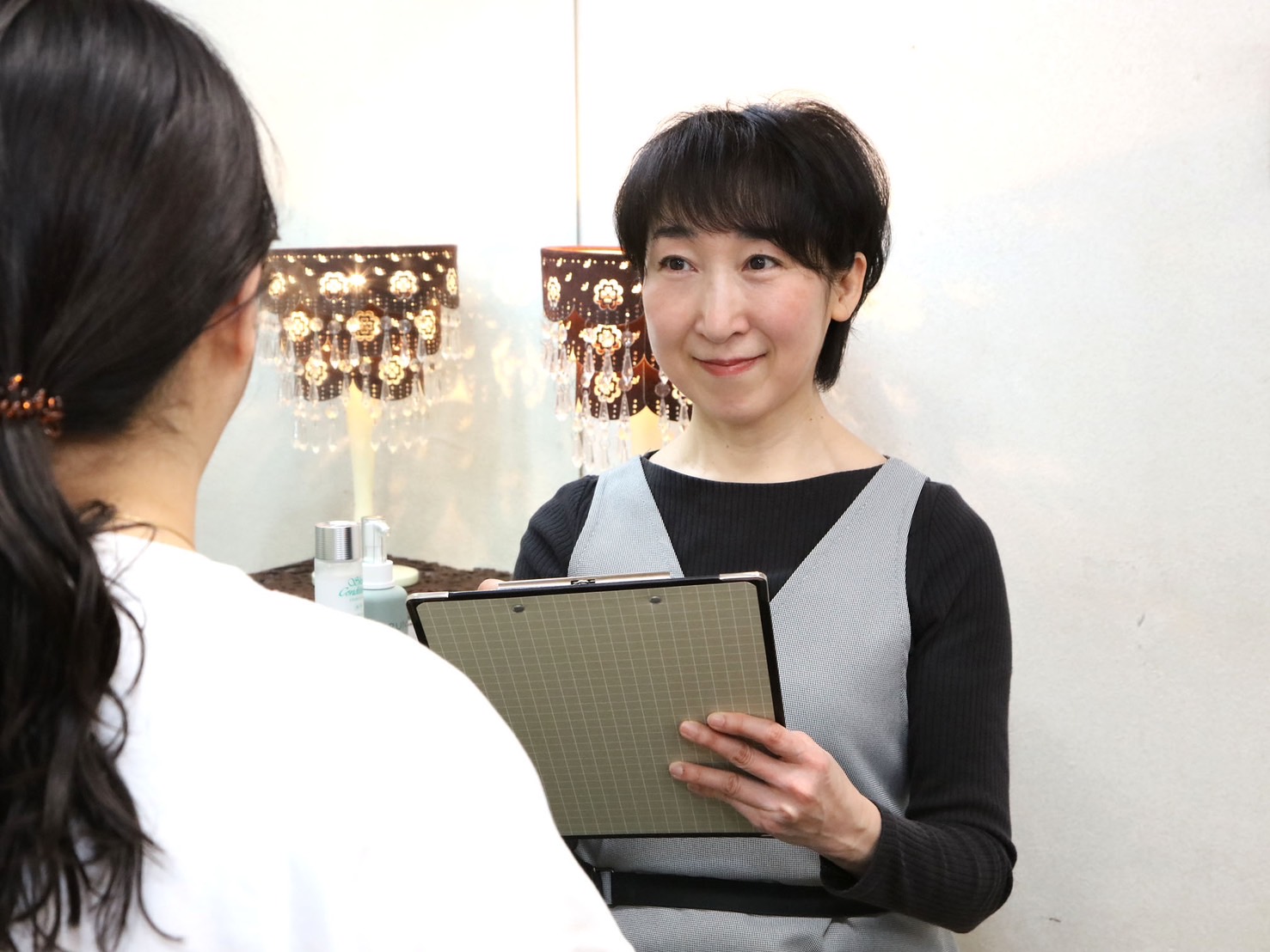 Images 目元・口元のたるみ&眉間シワ改善専門サロン