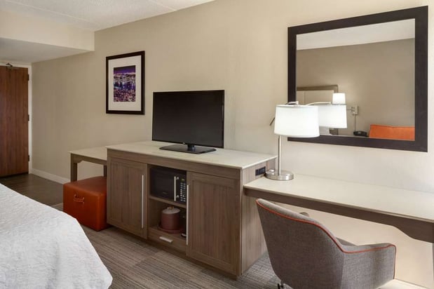 Images Hampton Inn Philadelphia/Mt. Laurel